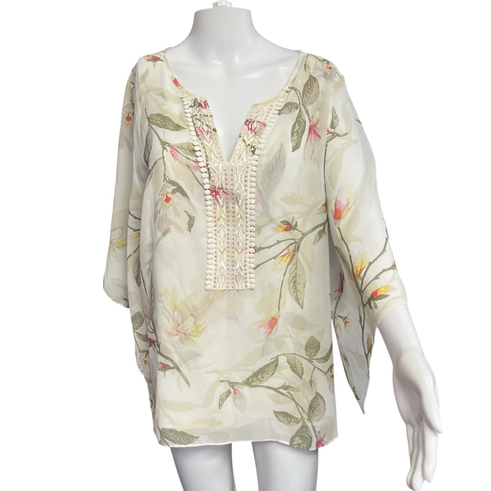 Belle Kim Gravel - Women’s Floral Embroidered Blouse Sz. MD